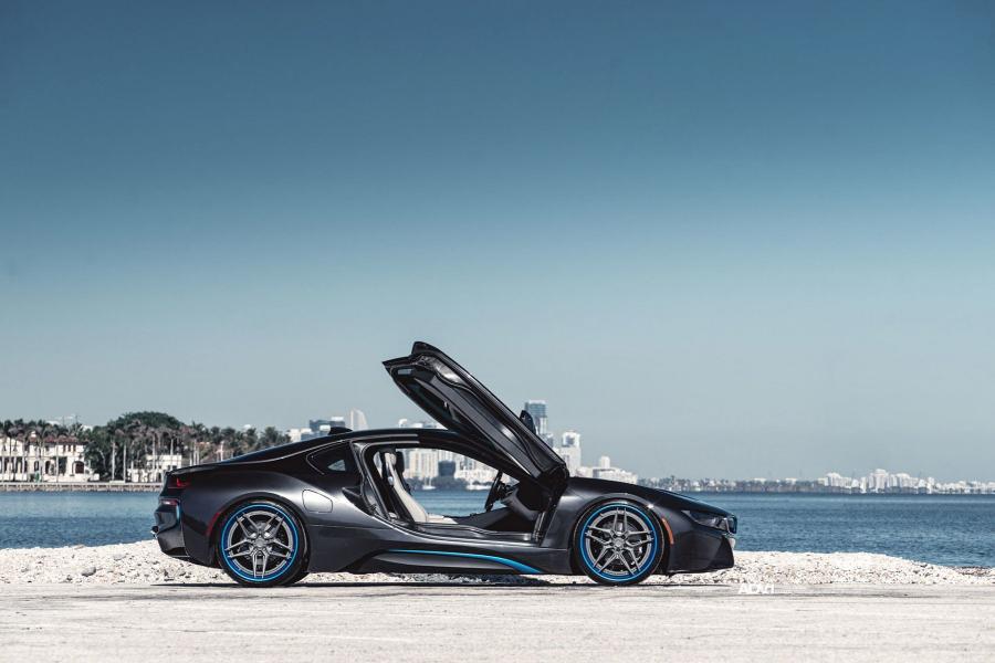  BMW i8 on ADV.1 Wheels (ADV510 TRACK SPEC) 2017 года  (фото 13 из 14)